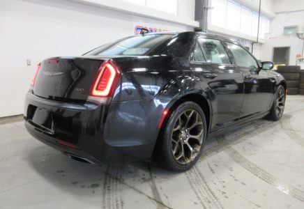 Image for used 2020 CHRYSLER 300 7