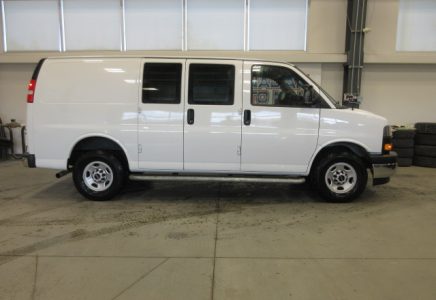 Image for used 2022 GMC SAVANA CARGO 2500 8