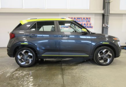 Image for used 2021 HYUNDAI VENUE 8