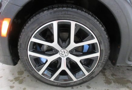 Image for used 2017 VOLKSWAGEN BEETLE DUNE 9