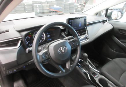 Image for used 2022 TOYOTA COROLLA 10