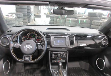 Image for used 2017 VOLKSWAGEN BEETLE DUNE 10