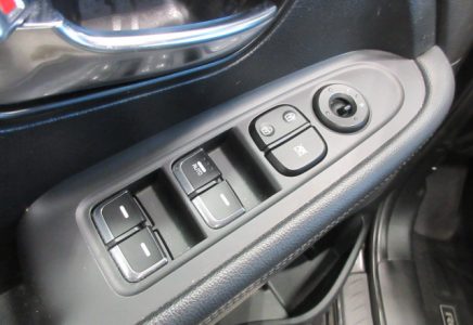 Image for used 2016 KIA RONDO 11