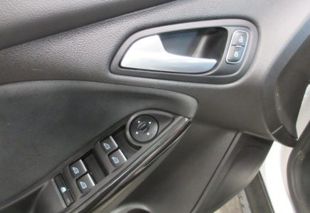 Image for used 2018 FORD FOCUS TITANIUM 12