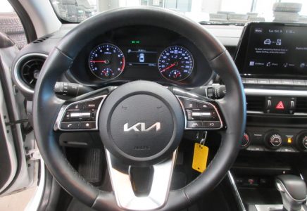 Image for used 2023 KIA FORTE 12