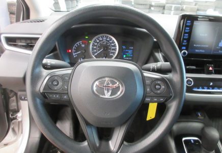 Image for used 2022 TOYOTA COROLLA 13