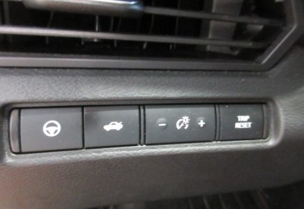 Image for used 2023 NISSAN ALTIMA 13