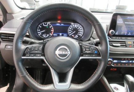 Image for used 2023 NISSAN ALTIMA 14