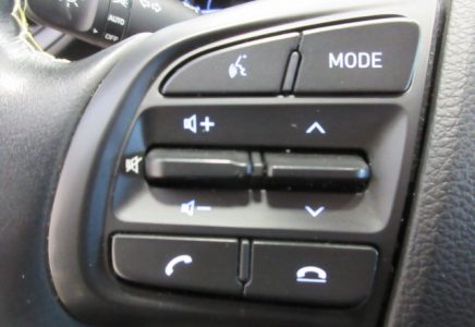 Image for used 2021 HYUNDAI VENUE 14