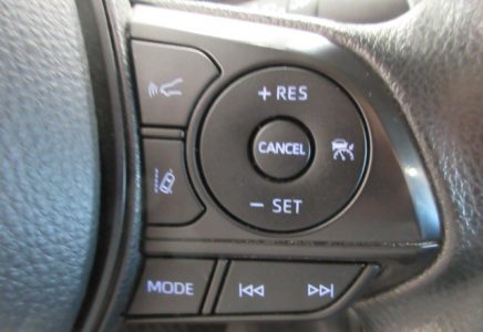 Image for used 2022 TOYOTA COROLLA 15