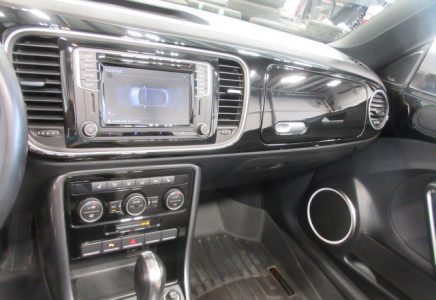 Image for used 2017 VOLKSWAGEN BEETLE DUNE 15