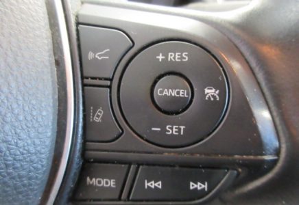 Image for used 2021 TOYOTA COROLLA SE 16