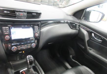 Image for used 2017 NISSAN QASHQAI 17