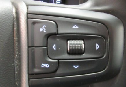 Image for used 2023 GMC YUKON XL 17