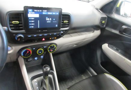 Image for used 2021 HYUNDAI VENUE 17