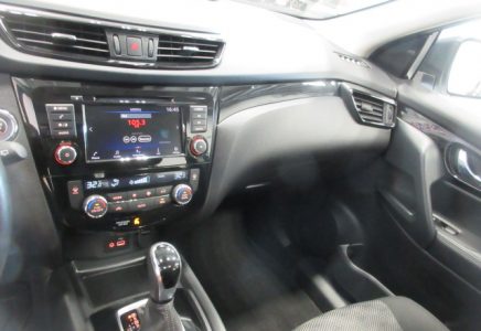 Image for used 2020 NISSAN QASHQAI 19