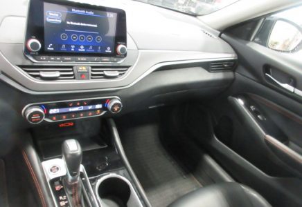 Image for used 2023 NISSAN ALTIMA 19