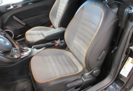 Image for used 2017 VOLKSWAGEN BEETLE DUNE 23