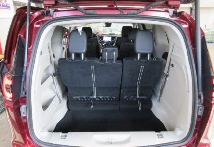Image for used 2022 CHRYSLER PACIFICA 27