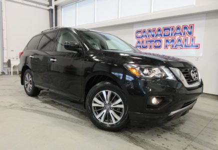 Image for used 2019 NISSAN PATHFINDER SV 2