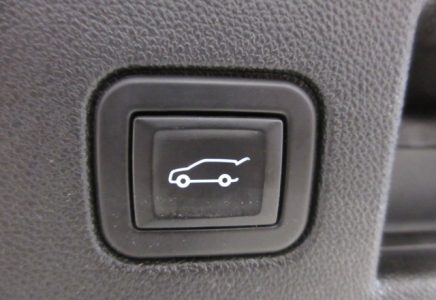 Image for used 2021 DODGE CHARGER SXT AWD 3