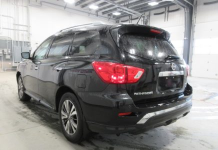 Image for used 2018 NISSAN PATHFINDER SV 8