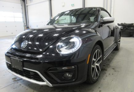 Image for used 2017 VOLKSWAGEN BEETLE DUNE 31