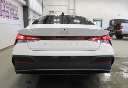 Image for used 2024 HYUNDAI ELANTRA 6