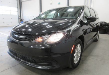 Image for used 2022 CHRYSLER GRAND CARAVAN SXT 4