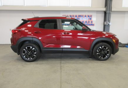 Image for used 2022 CHEVROLET TRAILBLAZER 8