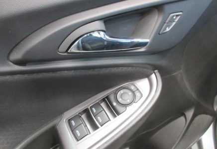 Image for used 2023 CHEVROLET MALIBU 12