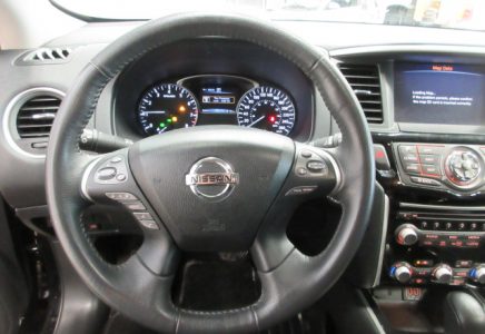Image for used 2019 NISSAN PATHFINDER SV 12