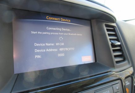 Image for used 2019 NISSAN PATHFINDER SV 16