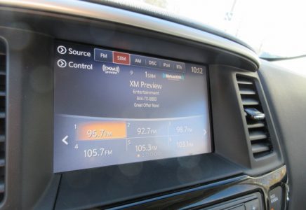 Image for used 2019 NISSAN PATHFINDER SV 17