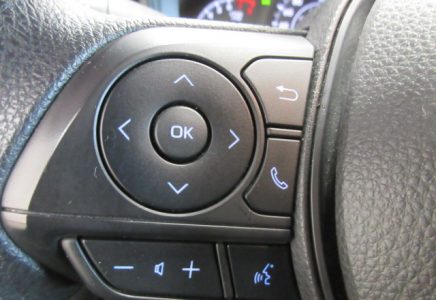 Image for used 2022 TOYOTA COROLLA 14