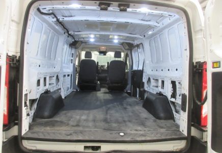 Image for used 2019 FORD TRANSIT  18
