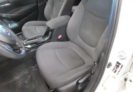 Image for used 2021 TOYOTA COROLLA 27