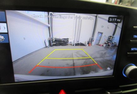 Image for used 2024 HYUNDAI ELANTRA 17