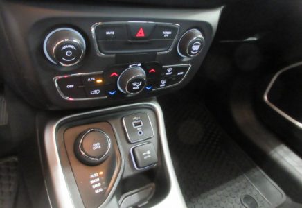 Image for used 2021 JEEP COMPASS 19