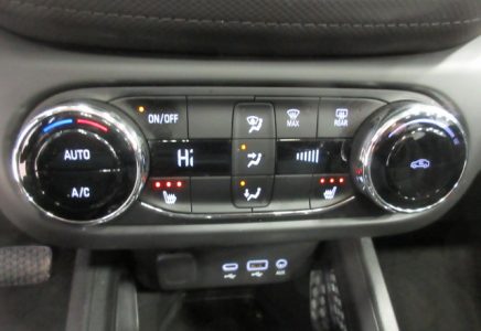 Image for used 2022 CHEVROLET TRAILBLAZER 20