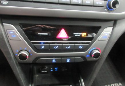 Image for used 2018 HYUNDAI ELANTRA 20