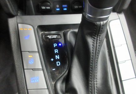 Image for used 2018 HYUNDAI ELANTRA 21