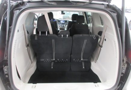 Image for used 2022 CHRYSLER GRAND CARAVAN SXT 25