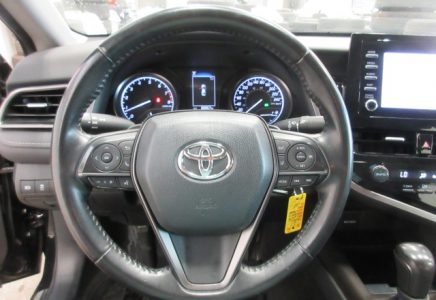 Image for used 2019 TOYOTA COROLLA 22
