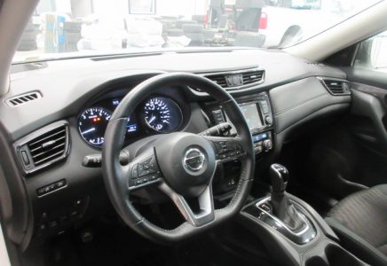 Image for used 2020 NISSAN ROGUE 10
