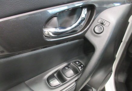 Image for used 2020 NISSAN ROGUE 11