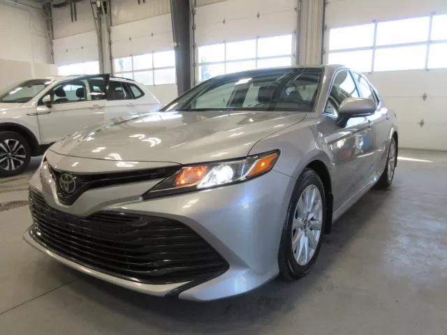 2020 TOYOTA CAMRY LE