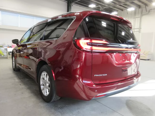 2022 CHRYSLER PACIFICA