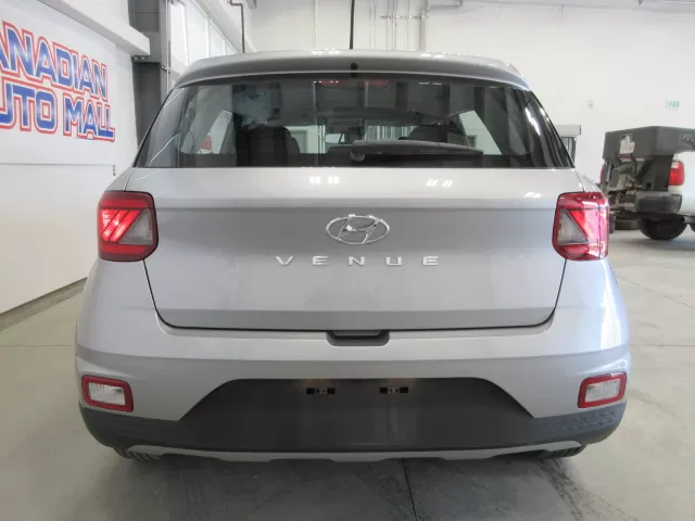 2023 HYUNDAI VENUE