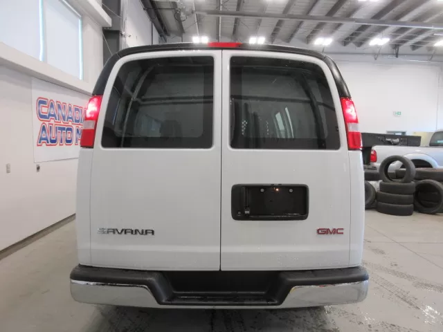 2023 GMC SAVANA CARGO VAN